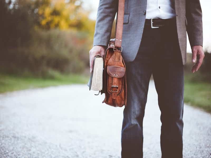 Comment rédiger un mémoire de fin d’études sur l’industrie automobile : conseils et astuces